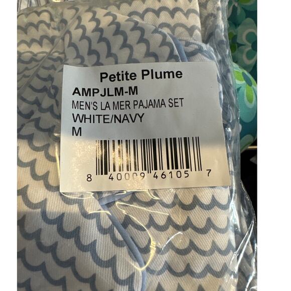 Petite Plume Men's La Mer Pajamas Set White Navy Size Medium New with tags - Picture 3 of 3